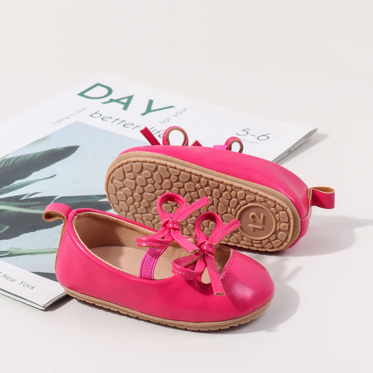 Hot Selling Solid Pu Leather Princess Anti-slip Baby Shoes for Girls supplier