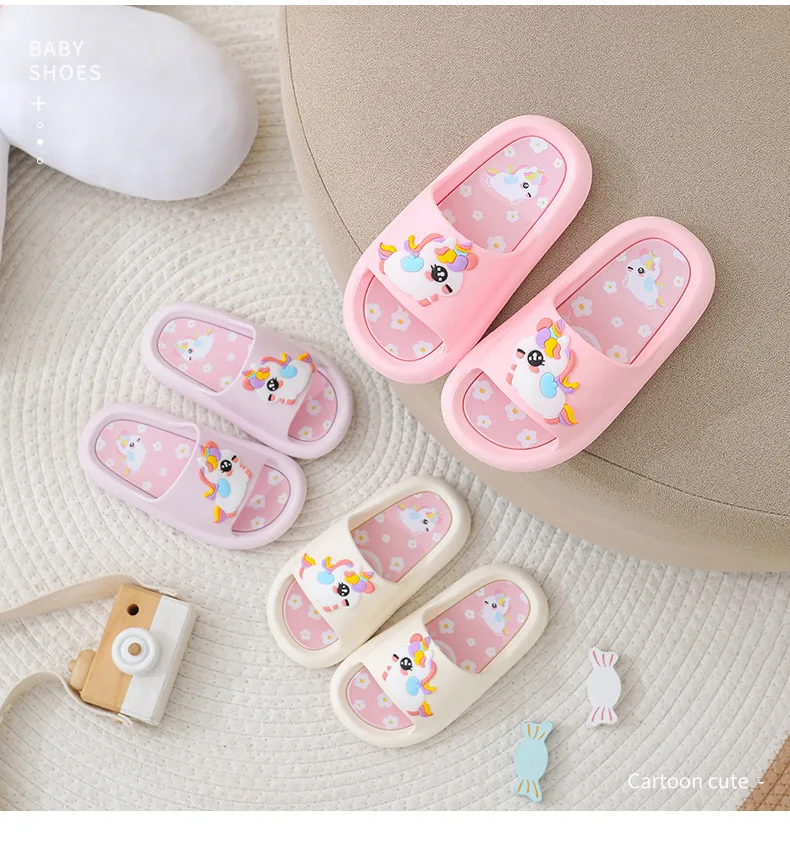 2023 New Cute Fashion Children's Slippers for Boys Anti-Slip Soft Bottom Printed Design for Indoor and Outdoor Use manufacture