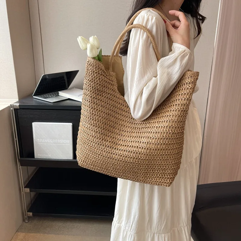 Straw handbag female new style fashion simple leisure Korean version large capacity mature hand beach bag