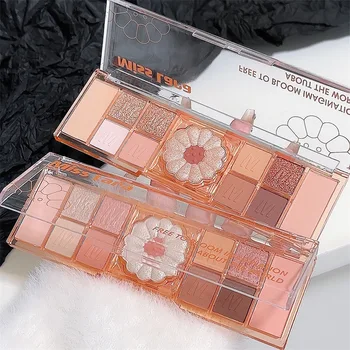 Multipurpose Eyeshadow Palette for Everyday Use, featuring Matte and Shimmer Shades in Versatile Orange Tones for Beginners