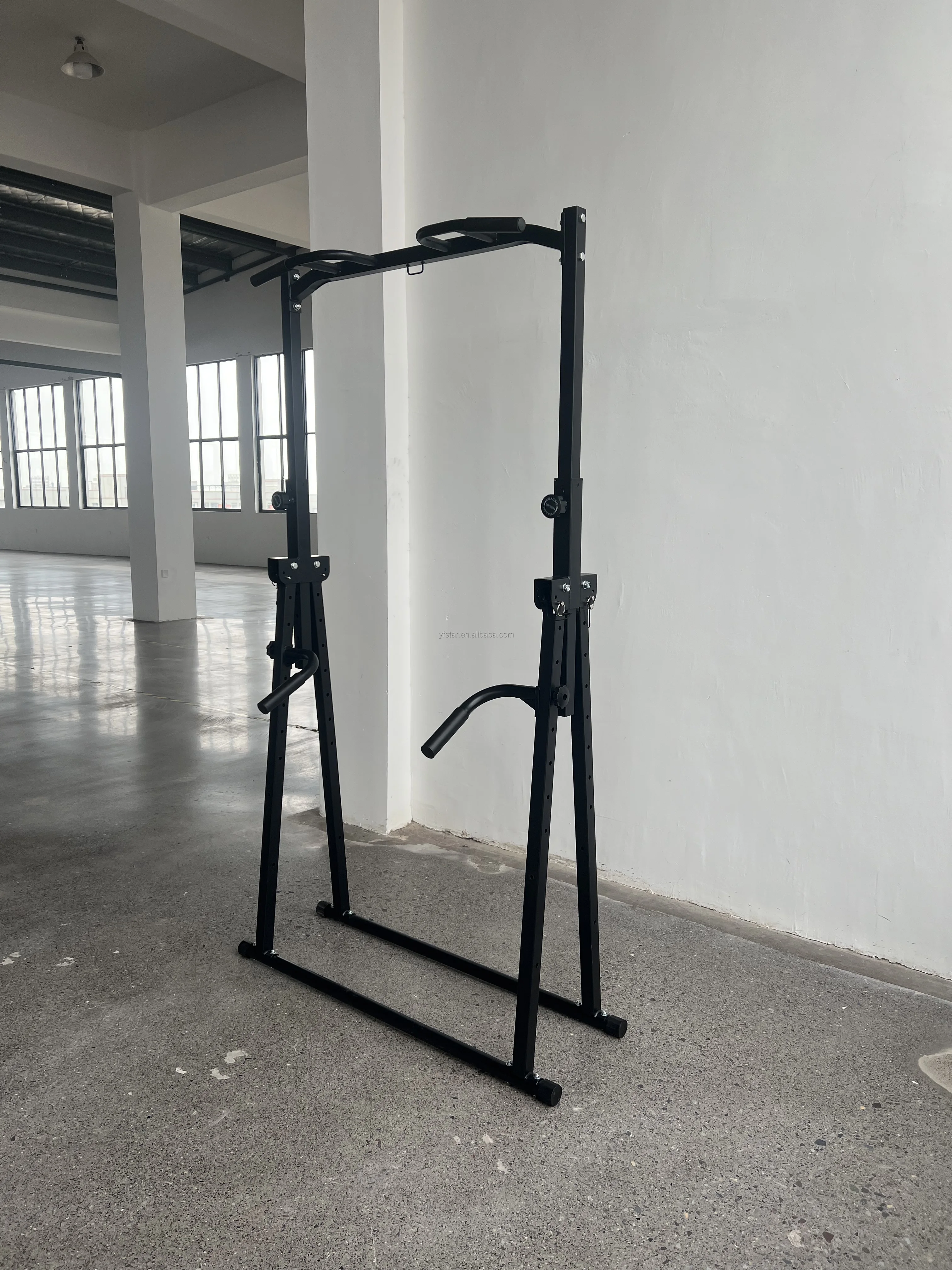 工厂独立式钢制力量训练塔高度可调拉力杆站家用健身锻炼器材力量训练