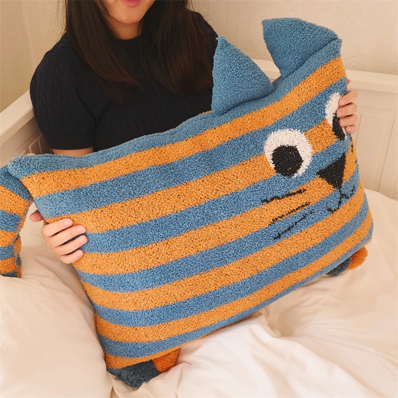 product 2025 new factory wholesale oeko tex high quality strip carton cat kids friend 100 polyester knitted throw pillow mj-56