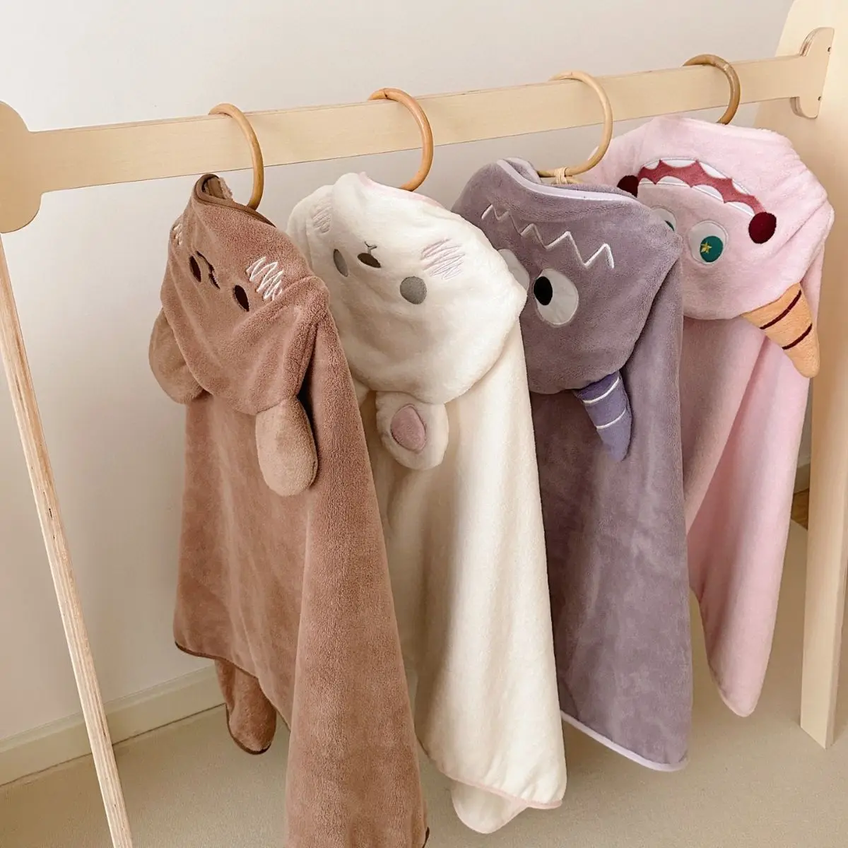 Baby Boy Girl Animal Hooded Bath Towel Toddler Towels with Hood Soft Cotton Beach Swimming Washcloth