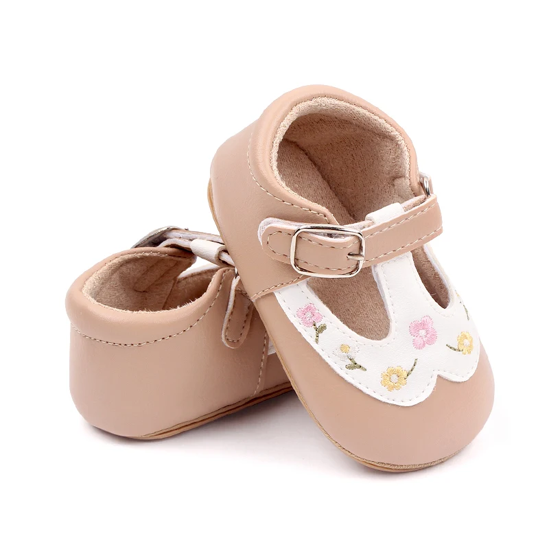 Wholesale Beautiful Flower Embroidery Soft PU Leather Spring Autumn Baby Toddler Girl Shoes Princess Girl Shoes factory