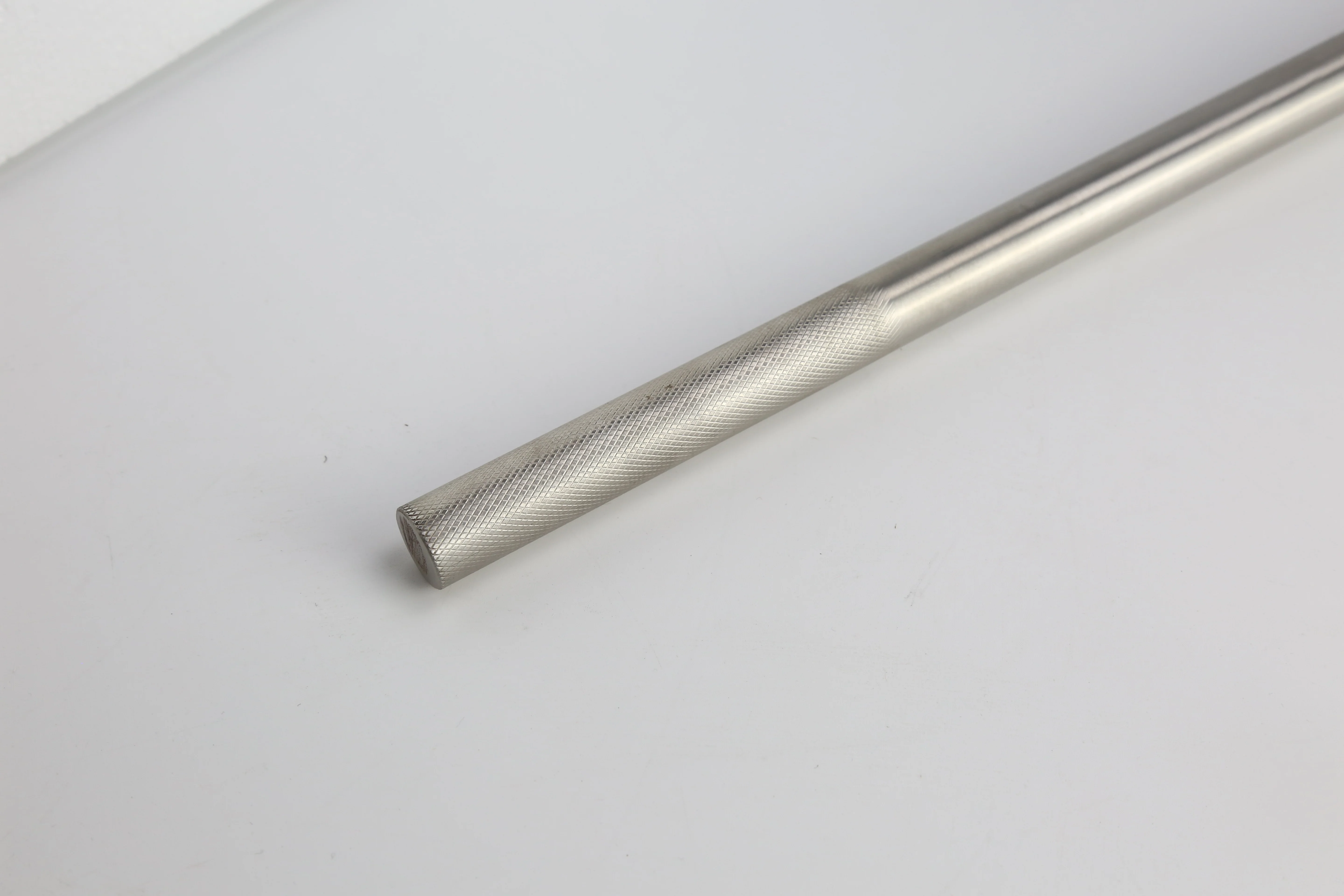 304 Stainless Steel Anti-Rust Anti-Magnetism Corrosion Resistance High-Temperature Anti-Skid Valve Handle for Forging Services factory