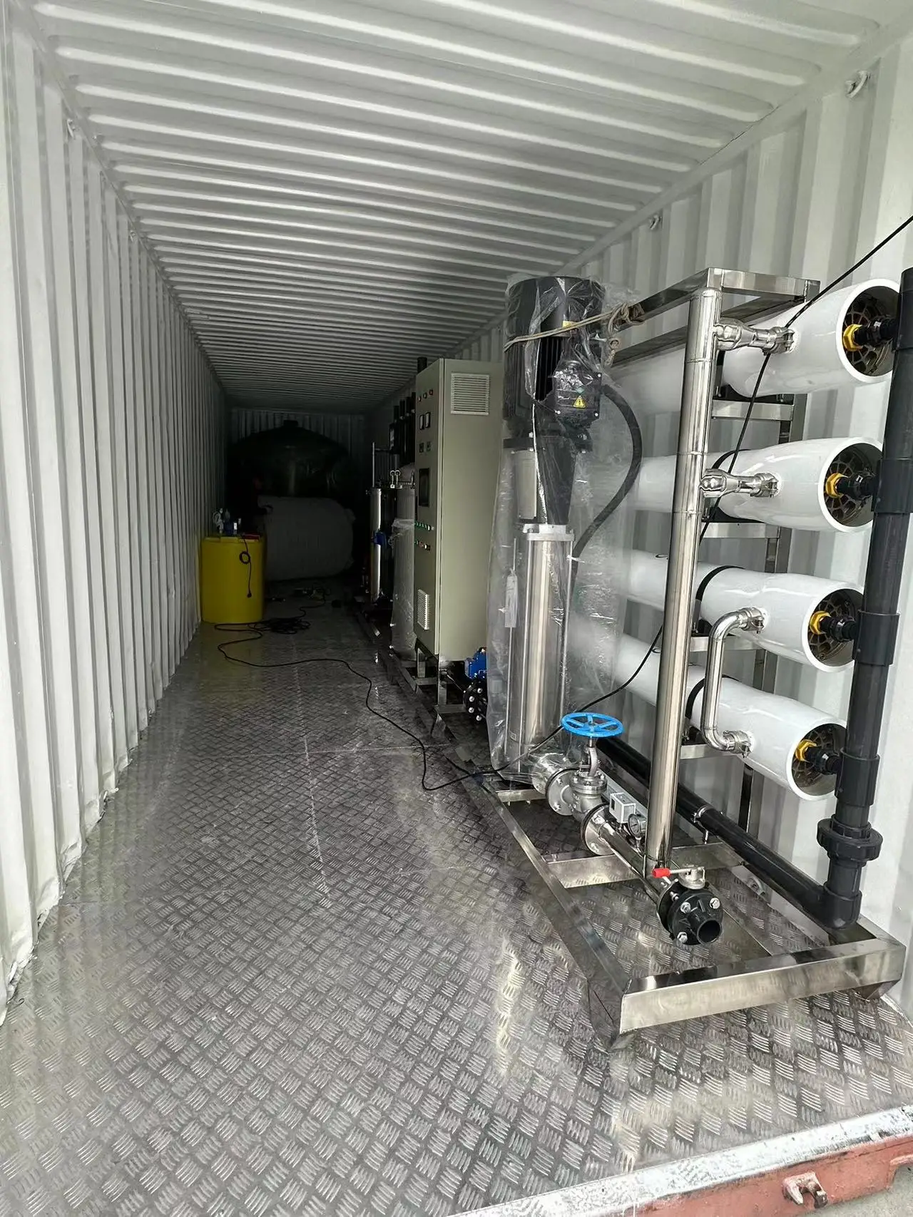 1000m3 Per Day SS304 Reverse Osmosis Plant with PLC Program Controller for Water Desalination