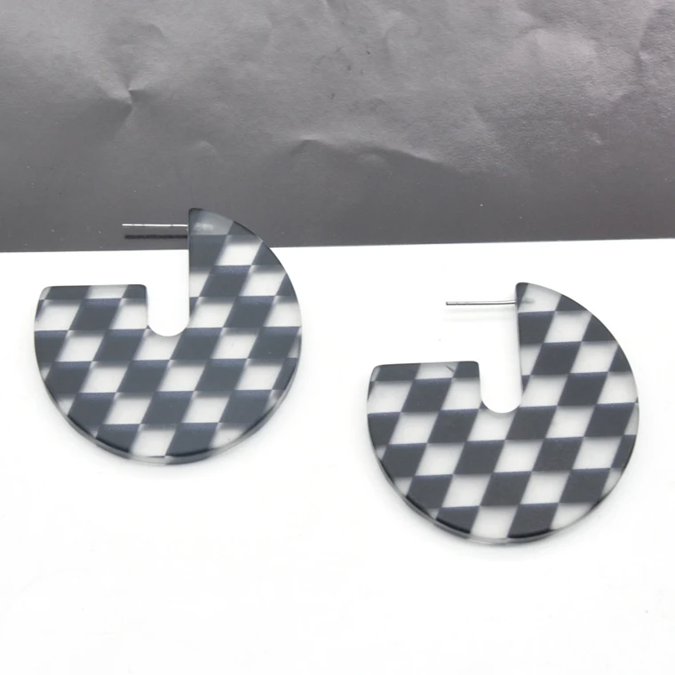 Classic plaid grid tartan pattern design acrylic vintage hoop earrings women
