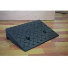 Ramp Car Hot Selling High Loading Capacity Road Kerb Ramp Car Vehicle Rubber Curb Ramp