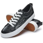 2022 Wholesale Custom Unisex White Canvas Shoes Lace Up Rubber Sole Casual Shoes For Ladies