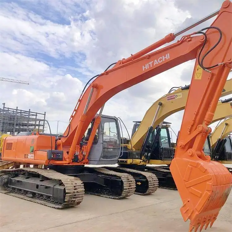 Used Hitachi EX200-5 Excavator with 18Ton Operating Weight 0.8 Bucket Capacity and 20000 KG Machine Weight