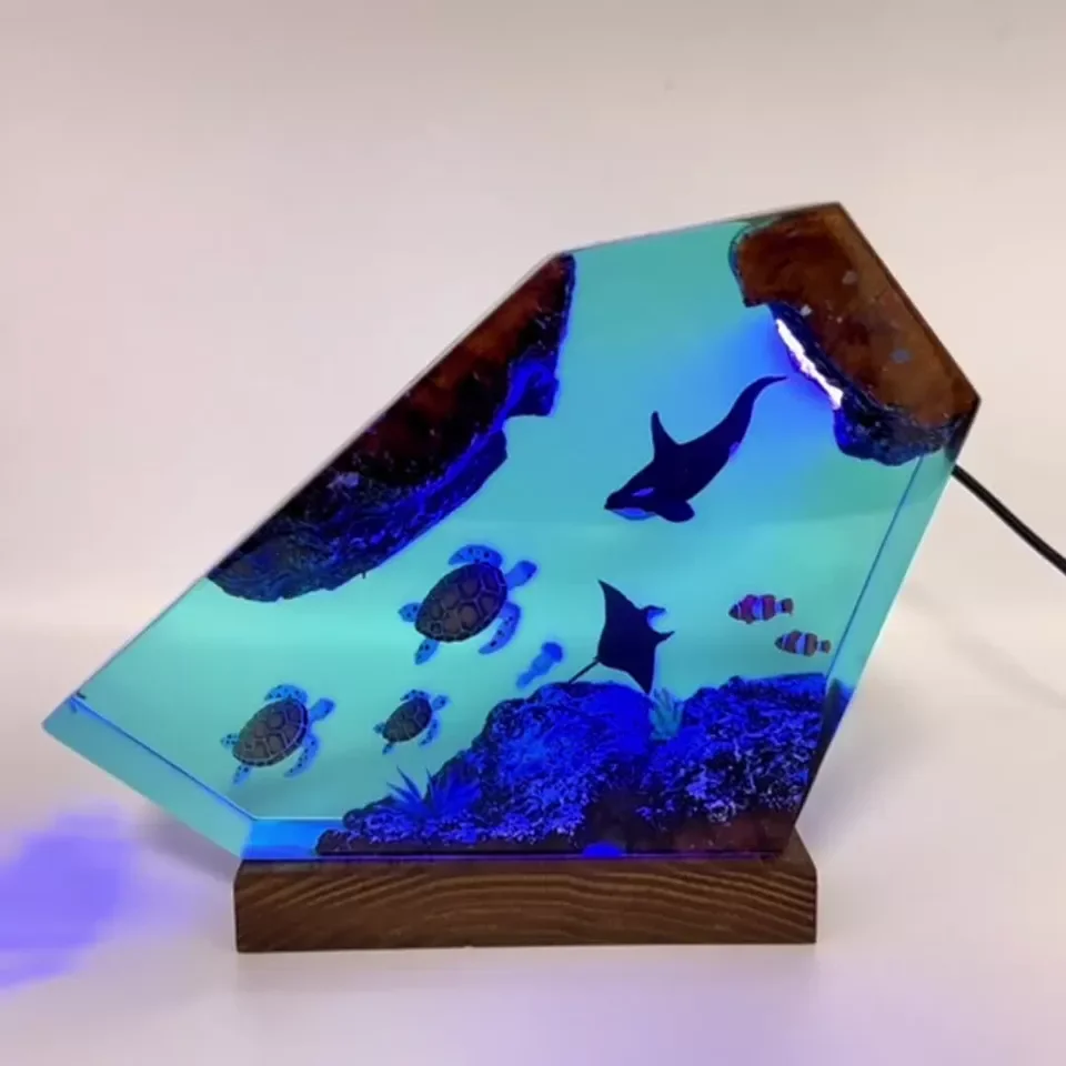 fish lamp (3).png