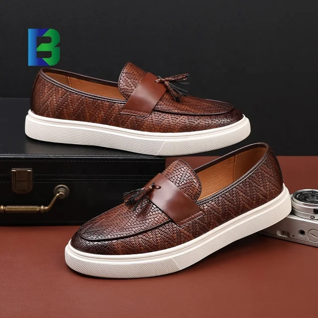 Men Shoes Genuine Leather Casual Men`s Loafers sneakers Breathable Slip on Boat italian dress Shoes for men