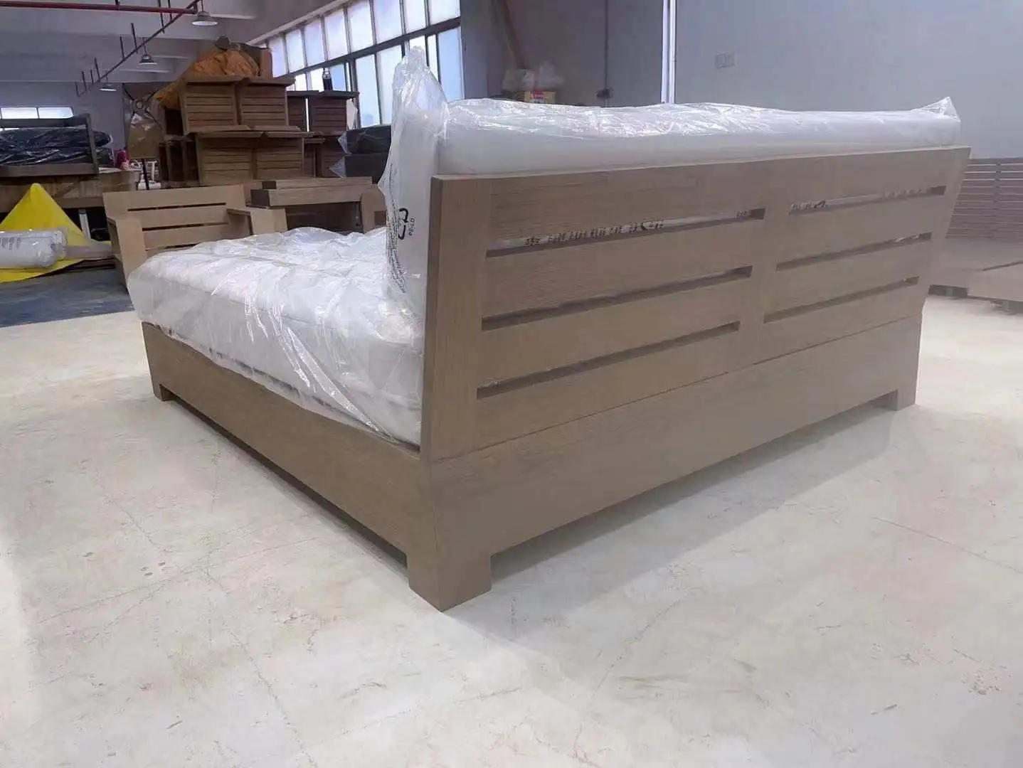 Hot Selling Modern Luxury Outdoor Patio Garden Pool Sets Hotel Wooden Teak Daybed Chaise Lounge Chair Furniture