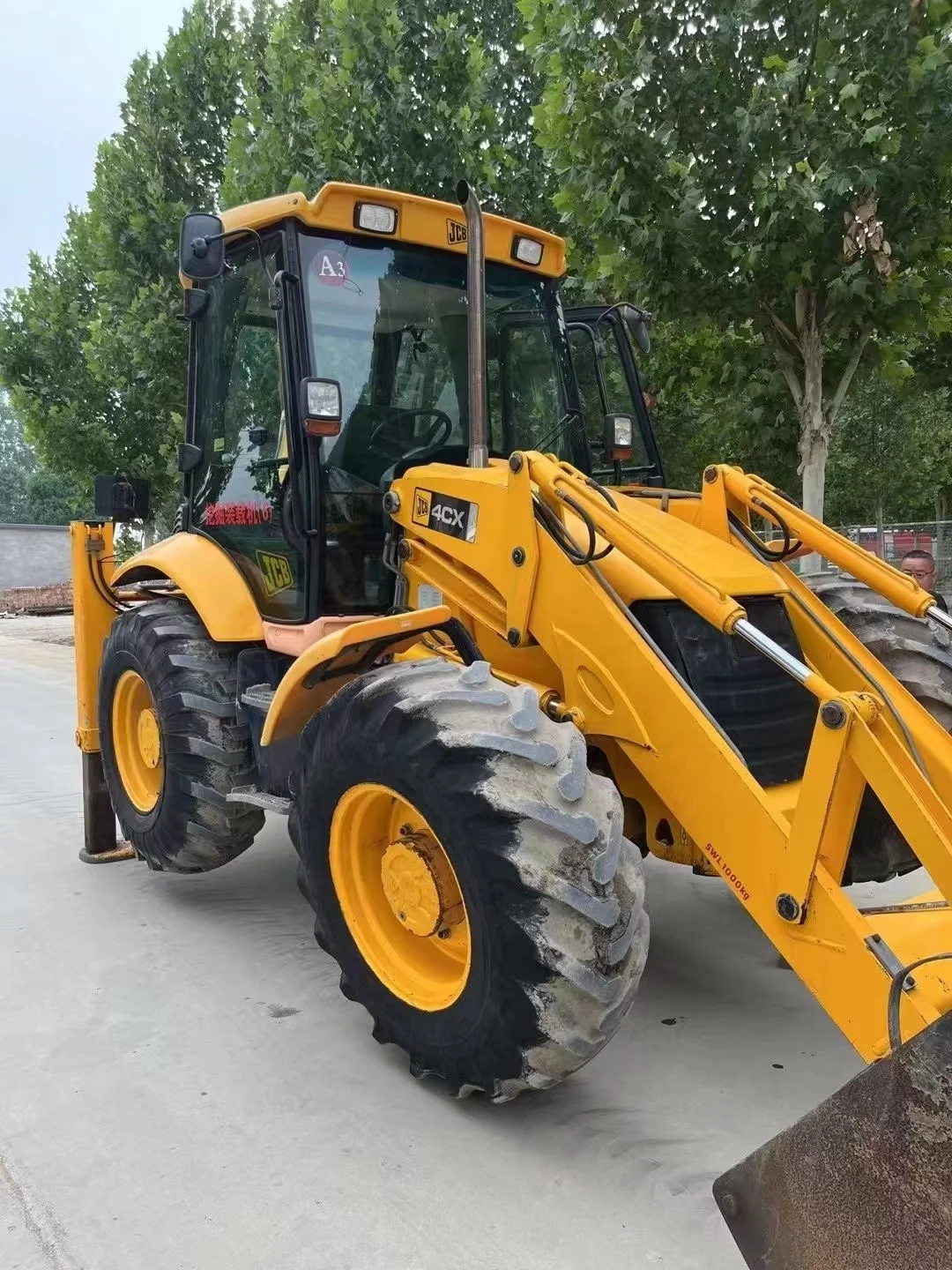 JCB 4CX (2).jpg