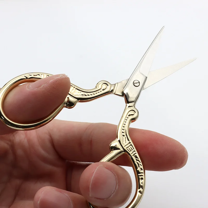 Vintage Sharp Hand Cutting Mini Scissors