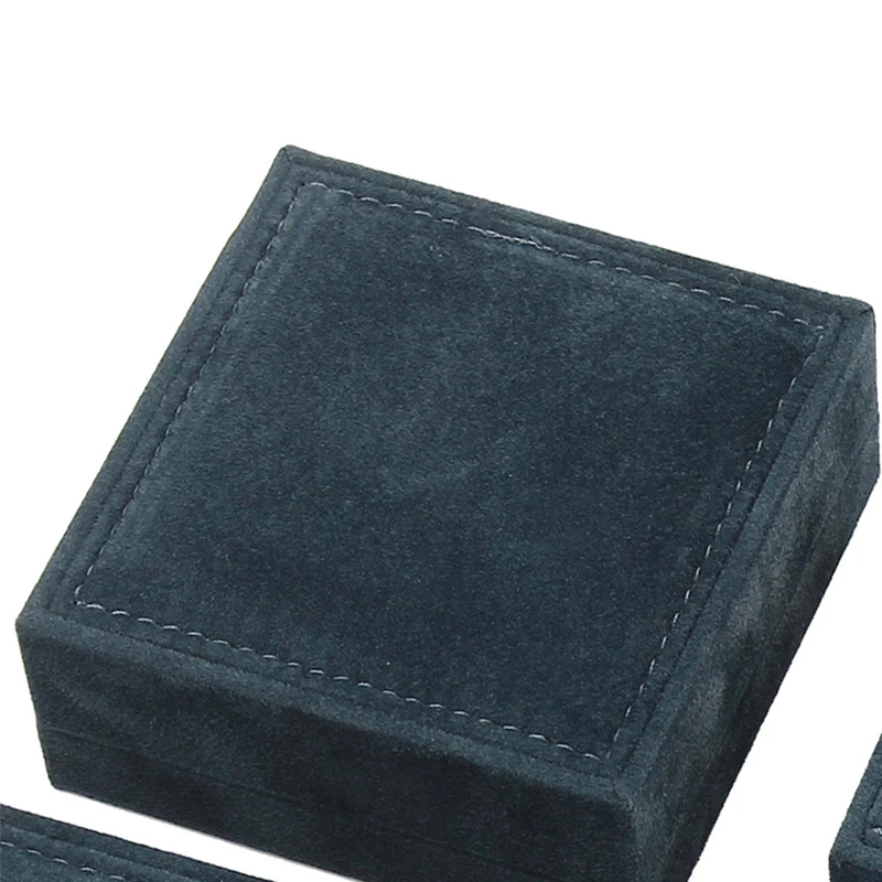 Customized Logo Wholesale Plastic Velvet Cover Square Elegant Velvet Jewelry Box for Ring Earrings Pendant Bracelet Necklace H8a4b82af7ede48cc84636630270b5dcaS
