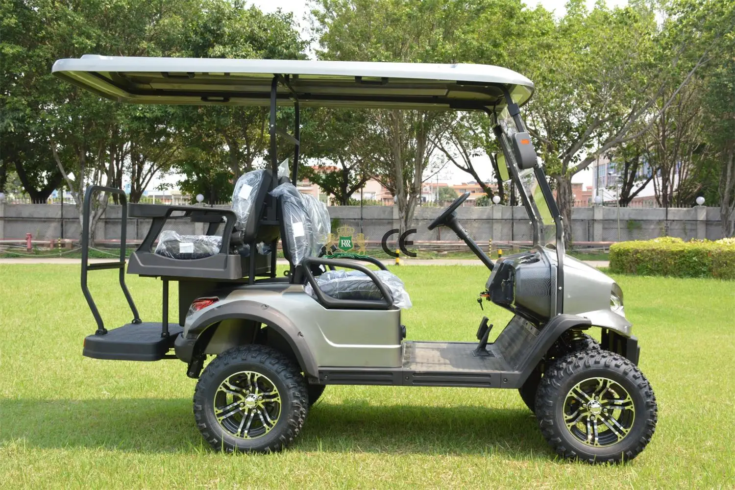 6-Seater Lifted Electric Golf Cart CE Certified Sightseeing Cart with 48V Battery Voltage