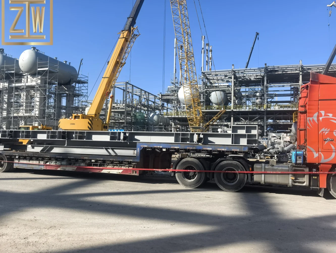 Precision Steel Frameworks for Petro Steel Gallery Structure Heavy Construction with Welding Cutting Bending Services supplier