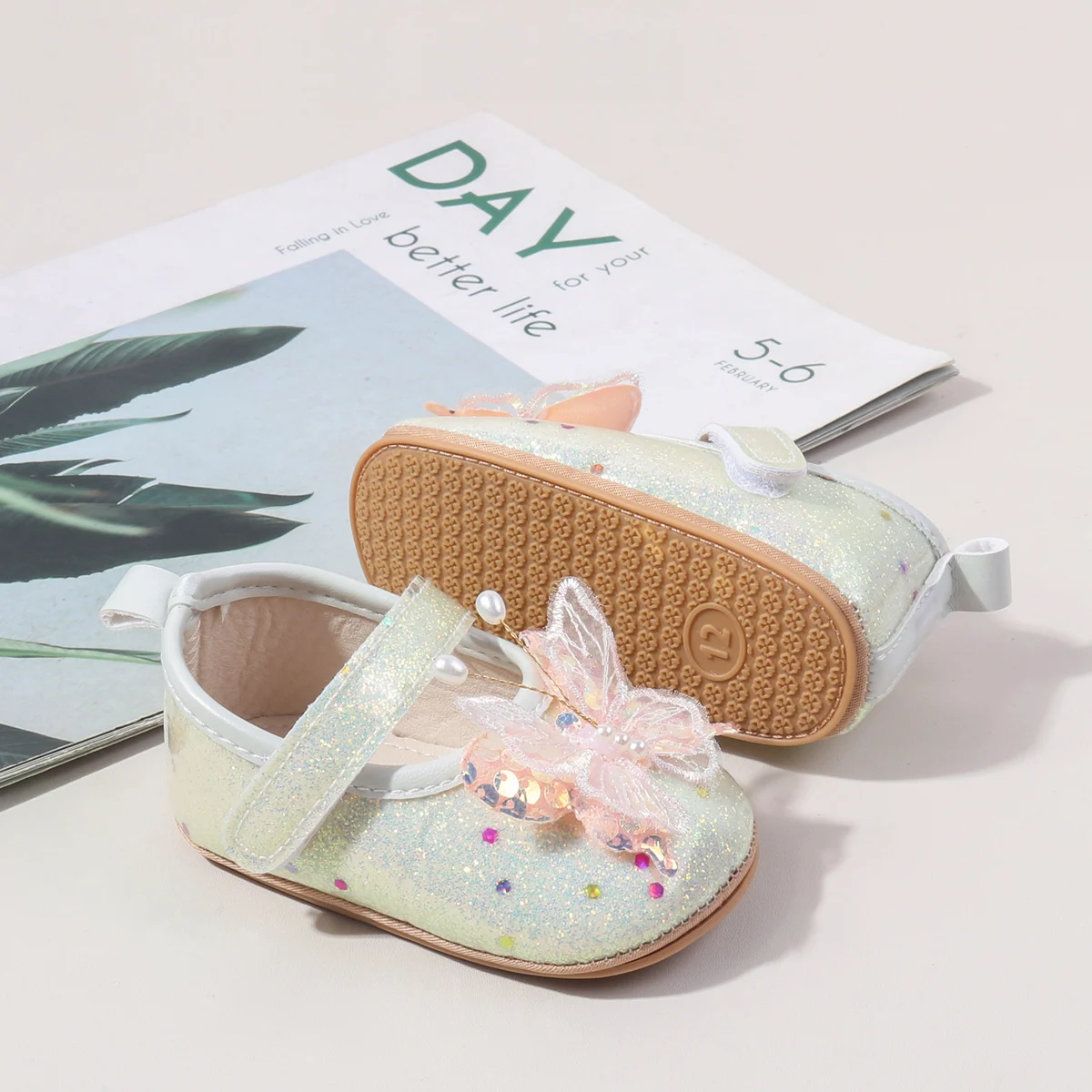 Wholesale Beautiful butterfly Design Bling Glitter PU Leather Toddler Baby Newborn Girls Shoes details