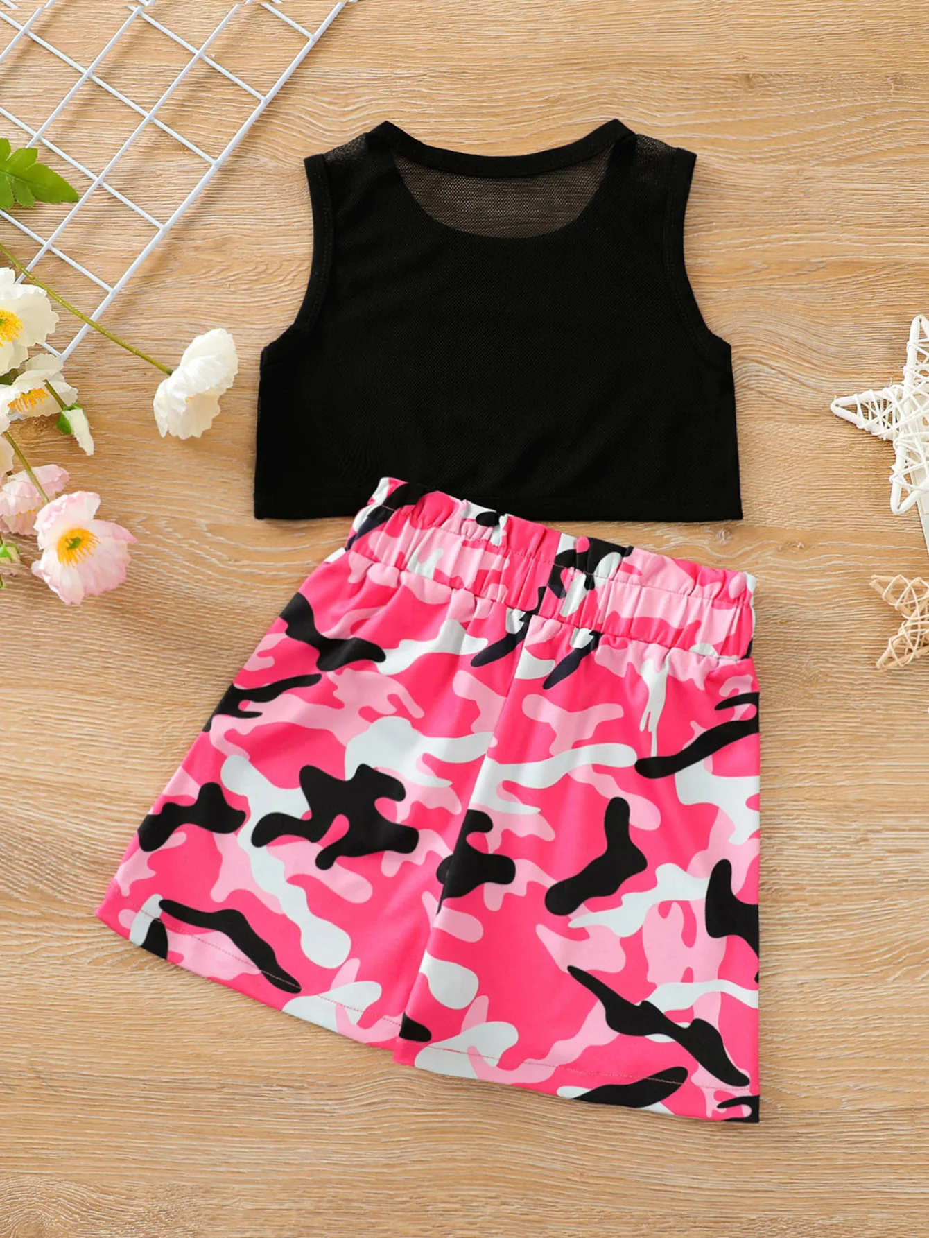 New arrival fashion toddler girls clothing sets sleeveless tops matching camouflage shorts two piece clothes for kids
