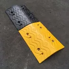 Car Ramps Hot Sale Wavy Heavy Thick Driveway Safety Car Parking Kerb Ramps Rubber Speed Hump