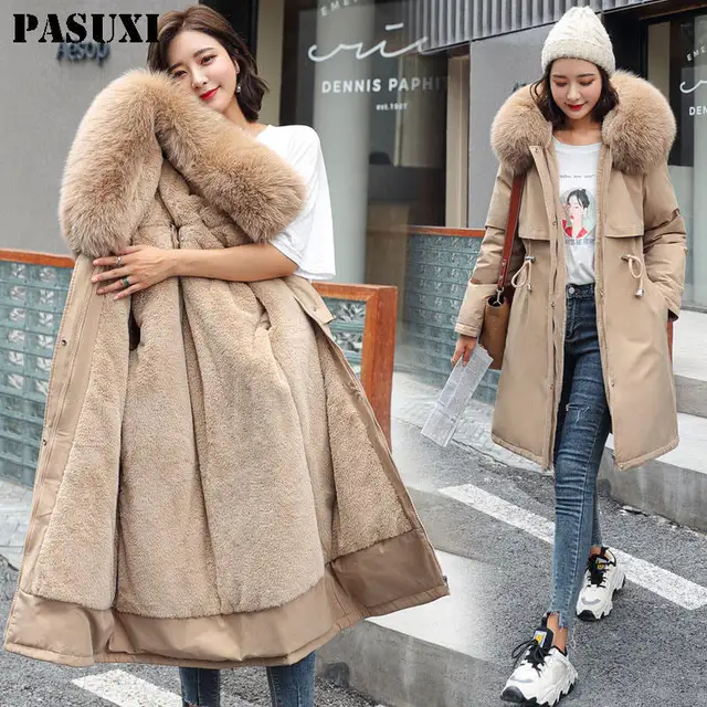 Natural goose down winter jacket for women with luxury fur hood/ Classic silhouette ladies winter zipper coat for cold weather