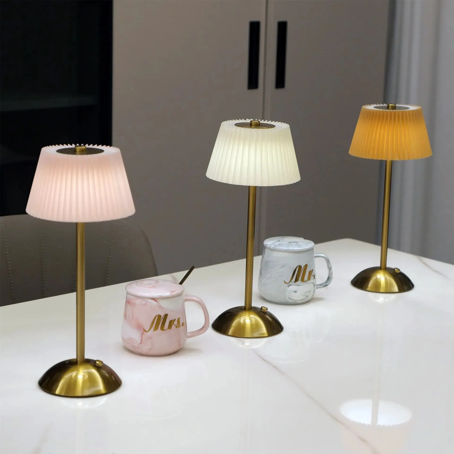 Modern Minimalist Rechargeable Touch Night Light Pleated Fabric Metal Bedside Atmosphere Lamp 5V Battery Cross-Border Table Lamp