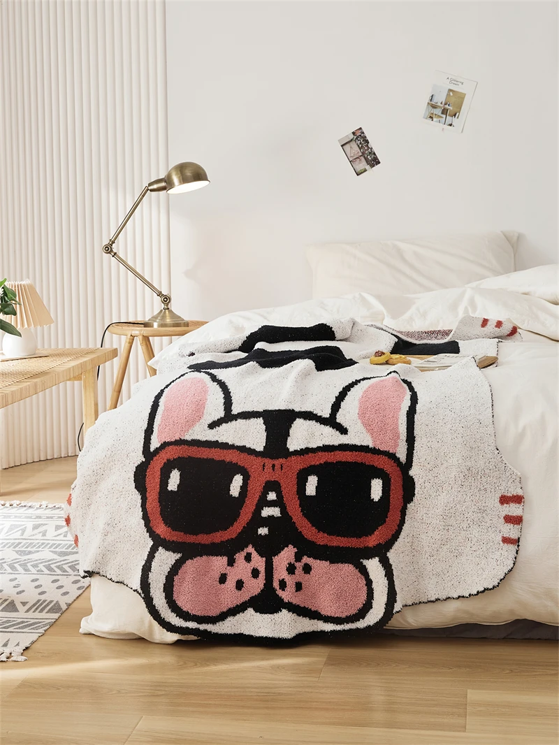 product hot selling 100 polyester jacquard  cartoon french bulldog microfiber knitted blankets for home decor sofa kfd-59