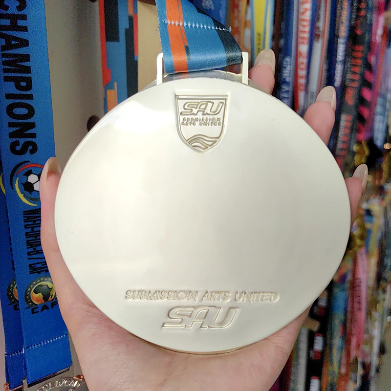 Wholesale Luxury 3D Gold & Silver Custom Metal Zinc Alloy Award Medal Modern Style for Sports details