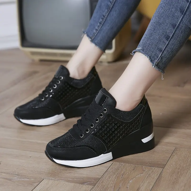 2024 New Wholesale Breathable Flat Large Size Women's Shoes Light Sports Casual Chunky Shoes