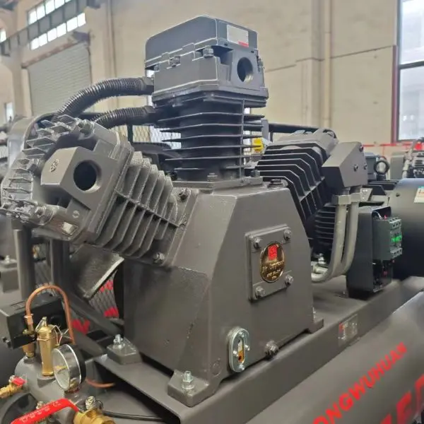 HW25007 Hongwuhuan 3 cylinders Portable Piston Compressor Electric Engine Power Belt Driven Air Compressor