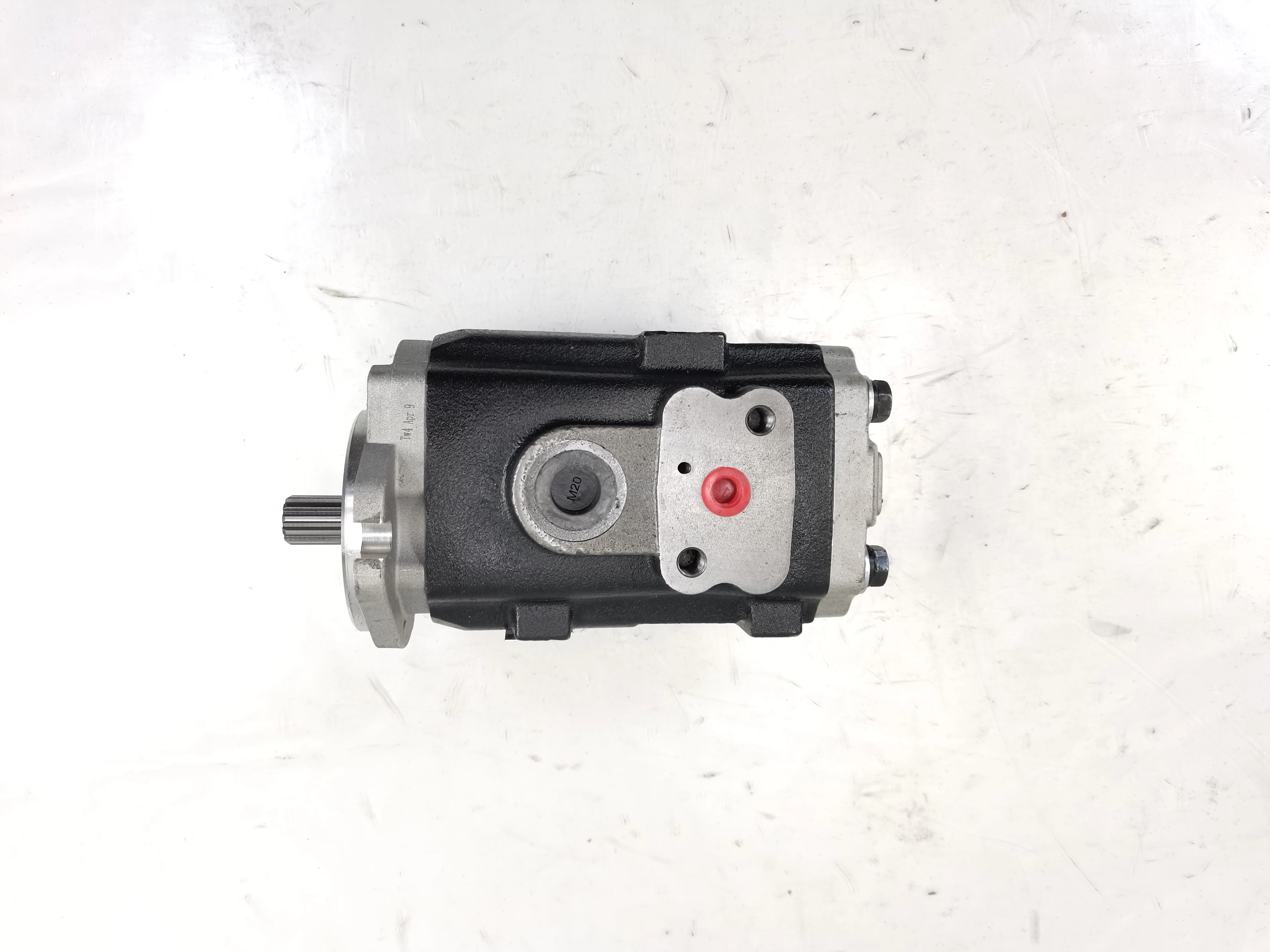 High-Pressure Hydraulic Gear Pump with 100BAR Operating Pressure 1/4inch Connection Size and 2 HP Max Horsepower