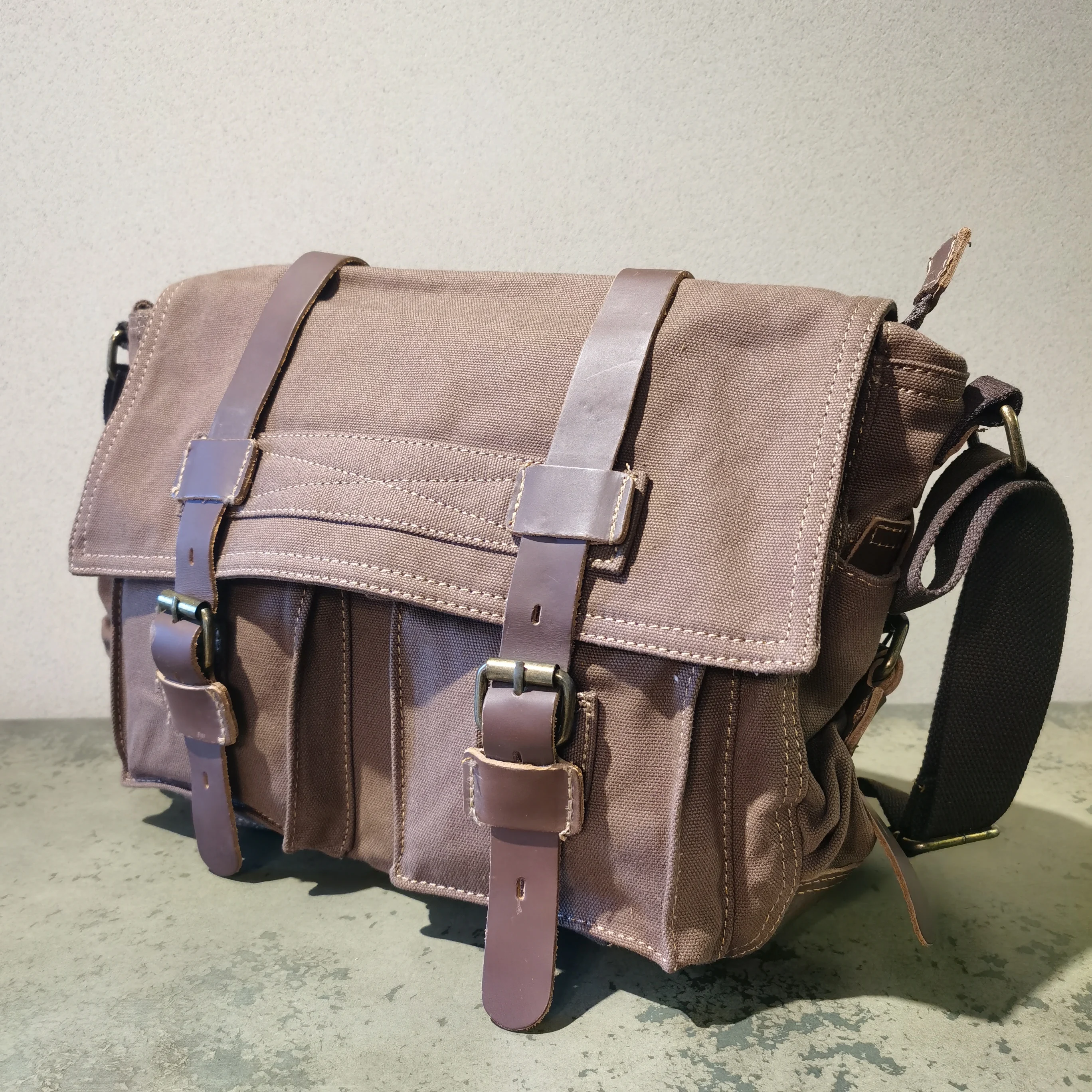 Virginland Classic Rugged Canvas Messenger Bag Army Green 