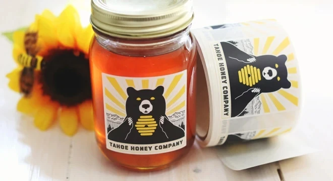 custom self adhesive logo printing roll bee honey packaging vinyl label food safety seal sticker for glass jar