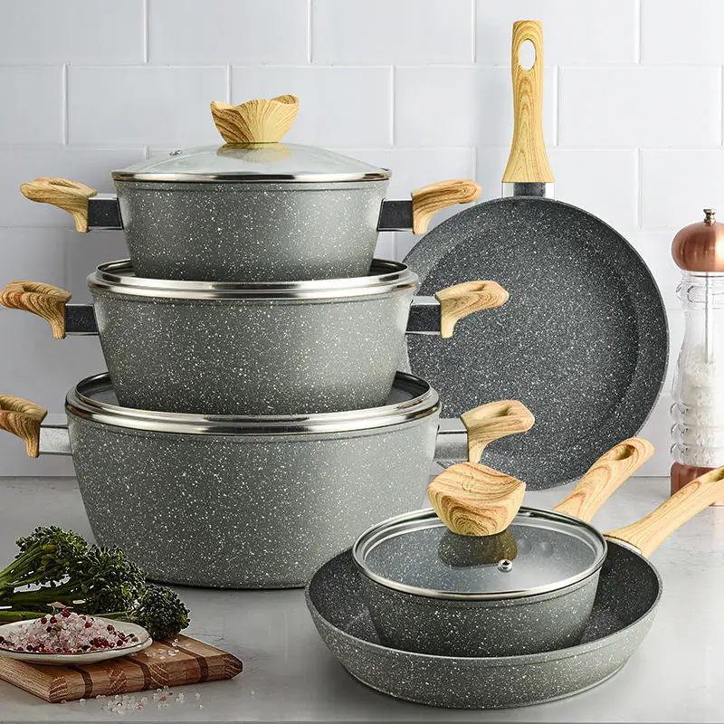 New 6 pcs non stick aluminum cookware set pots and pans frying pan set with wooden handle