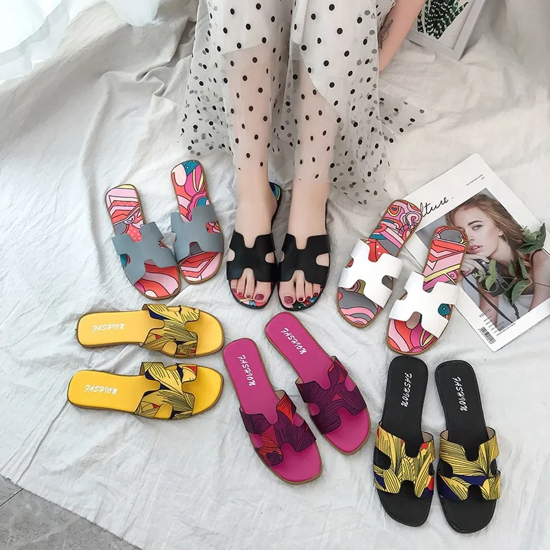 2024 Summer Women's Shoes New Korean Version Outside Wears Flat Slipper Women's Flat Heel Summer Sandals