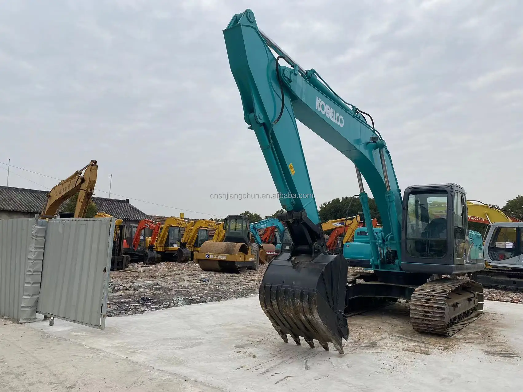 Used Second Hand Original Japan Kobelco Excavator Sk200 8 20 Ton