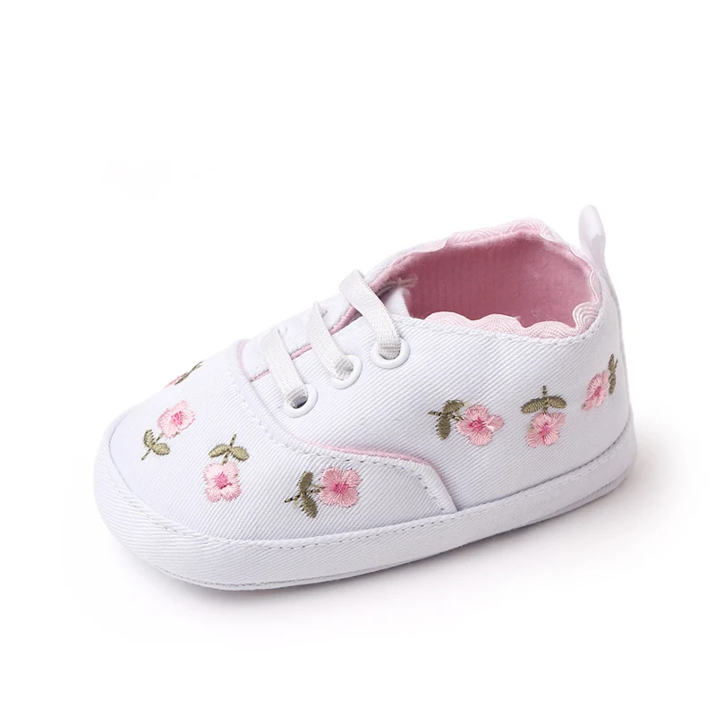 New Spring and Autumn Pure Color Denim Embroidered Flower Front Lace-up Cute Fashion Infant Princess Toddler Shoes for Baby Girl manufacture