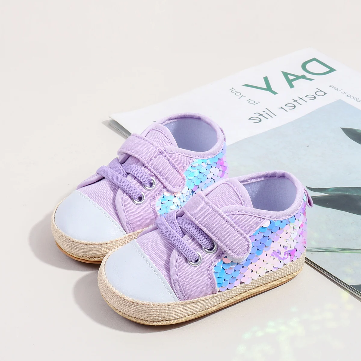 High Quality 2025 Spring Autumn Style Bling Design Casual Girl Shoes Anti-Slip Soled Toddler Walking Shoe details