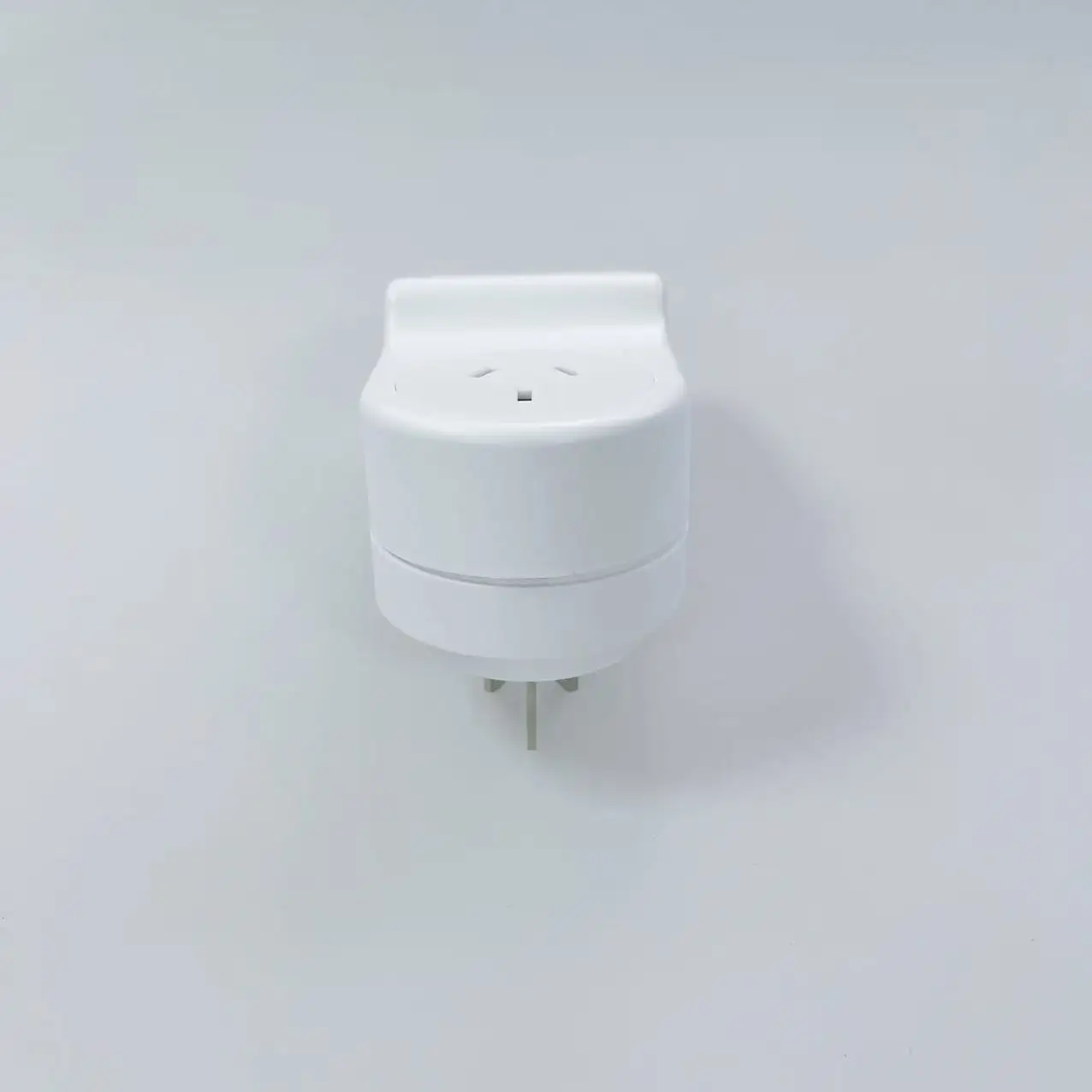 10 years the factory provided plugs for overvoltage undervoltage surge lightning protection devices argentine voltage protector-6