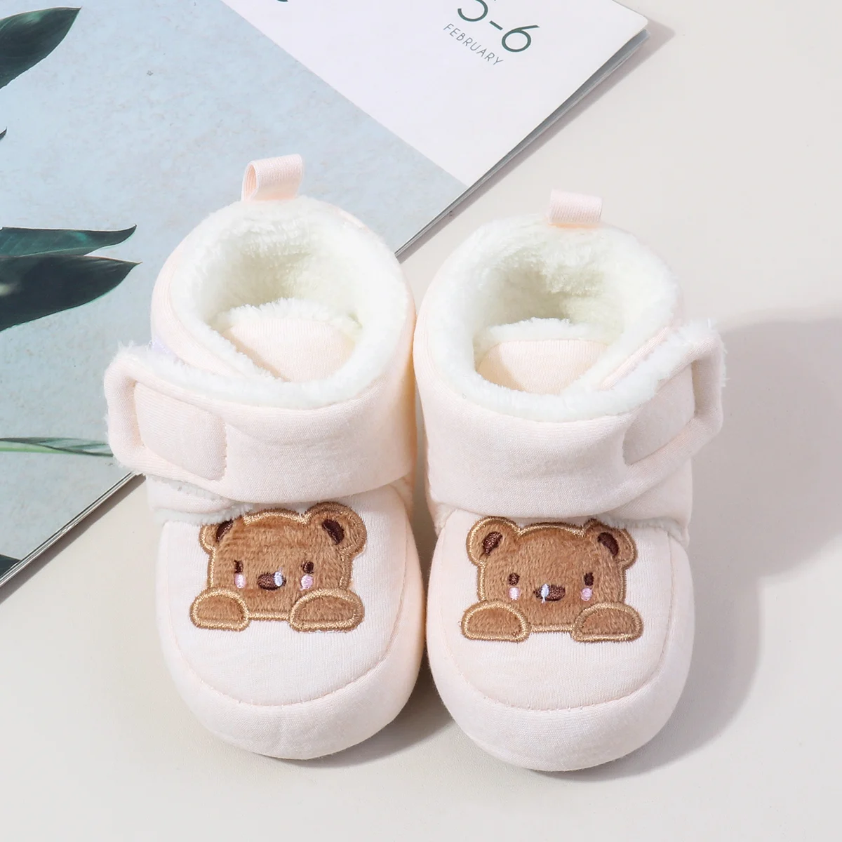 New Design Baby Winter Shoes Plush Thickened Infant Shoes Soft Soles Safety Warm Cozy Toddler Shoes manufacture