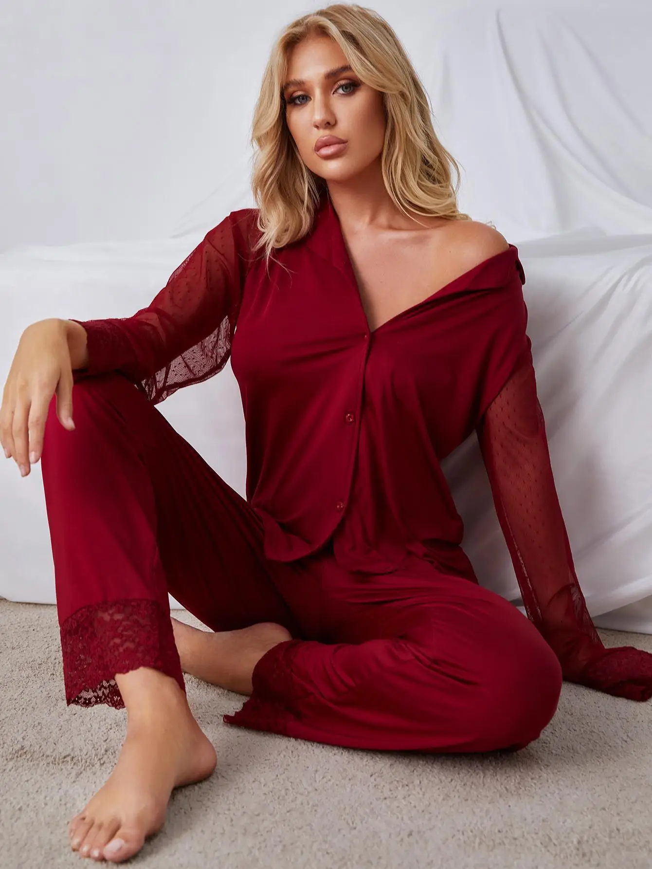 In Stock Leisure Wear Silk Loungewear Ladies Soft Casual Long Sleeve Satin Lace Sexy Pajamas Sets Wholesale