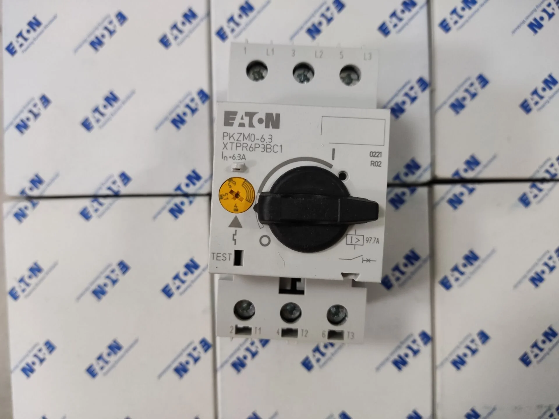 Eaton Circuit Breaker PKZM0-16 Mini Circuit Breaker Generator Circuit Breaker Used for Motor Protection