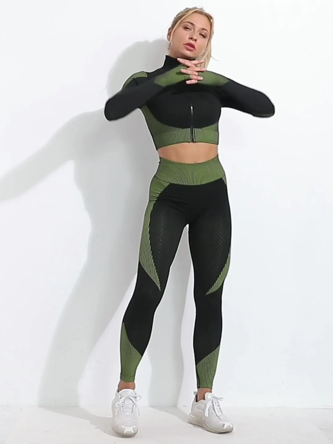 Bra Long-Sleeved Pants 3 piece Fast Drying Women Yoga Set Fitness Clothes Hip Pants Running Sportswear Seamless Yoga Set