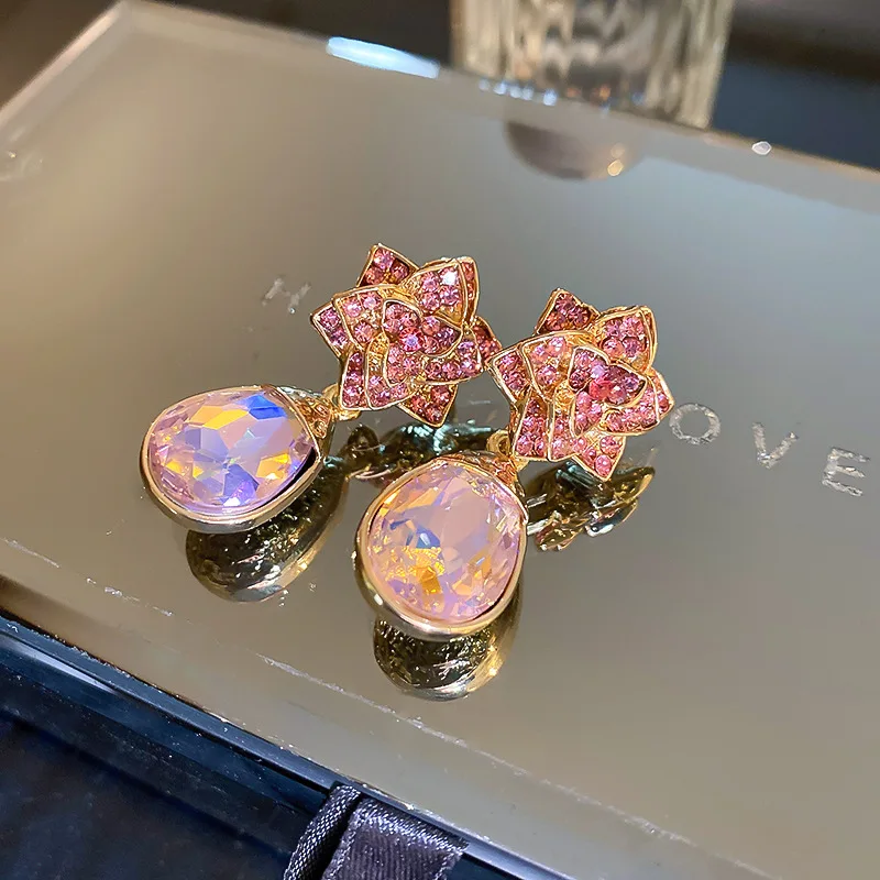 Silver Needle Inlaid Diamond Drop Flower Small Retro Style Temperament Light Luxury High Sense Wholesale Stud Earrings for Woman