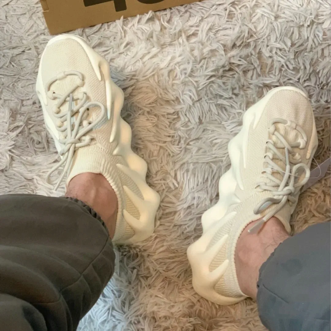 Buy Yezy Sandal,Yezy Sneaker,Yezy Plush 