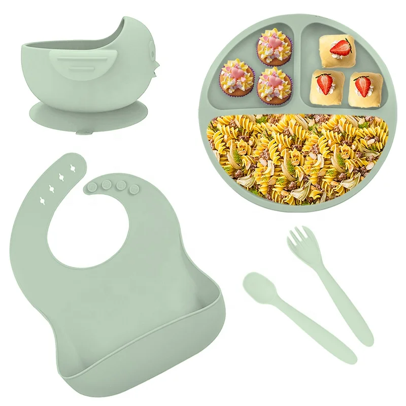 Wellfine Toddler Christmas Silicone Baby Feeding Supplies Snack Food Dinnerware Silicone Cup Bib Suction Plate Bowl Spoon Set