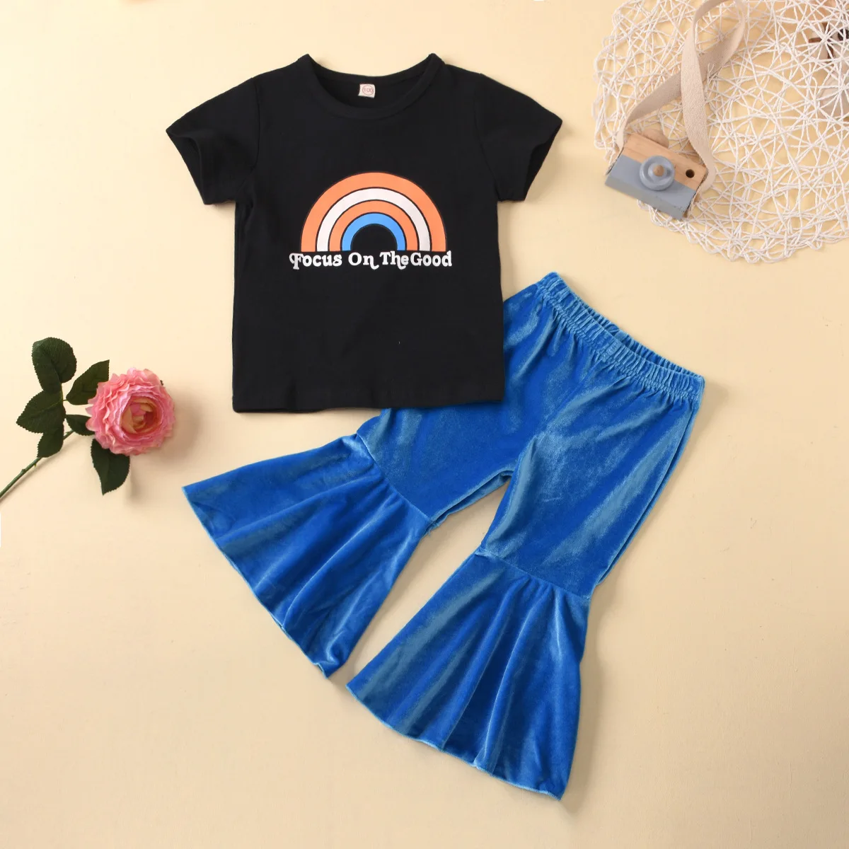 Ropa De Moda Para Niña Pequeña,Conjunto De Camiseta Con Estampado De  Arcoíris Y Pantalones Acampanados - Buy De Niño,Ropa De Bebé Niña Niño De Arco  Iris Camiseta Pantalones Trajes De Chica De