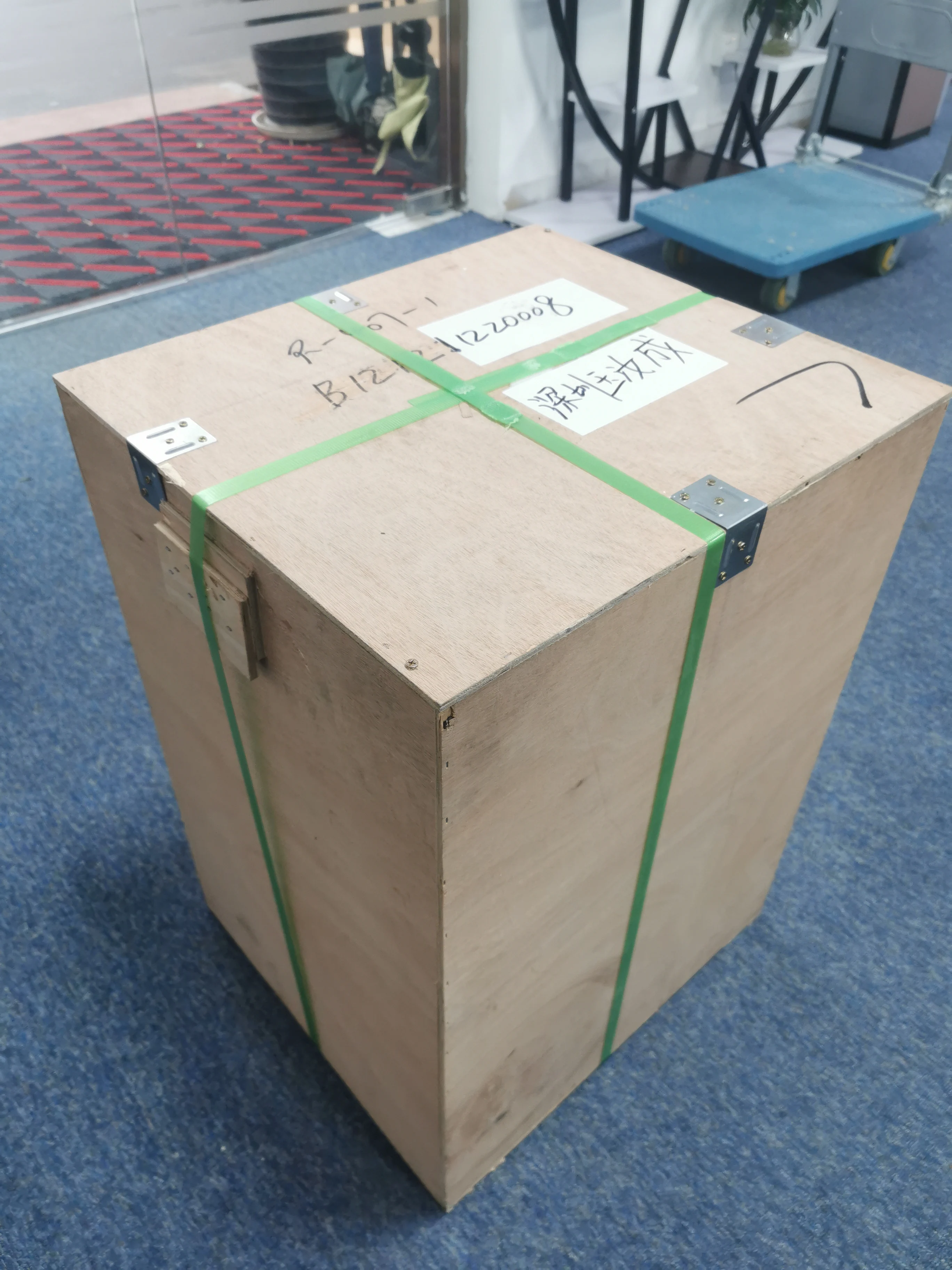 Yucera Factory Price Brushless Motor Vacuum Cleaner Durable and Affordable Low Noise for Dental Dry Milling Machine