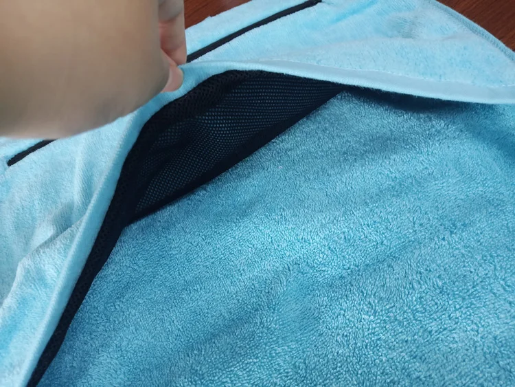 100%cotton gym towel with logo custom fitness sport gym towel with hood zipper pocket  bench towel